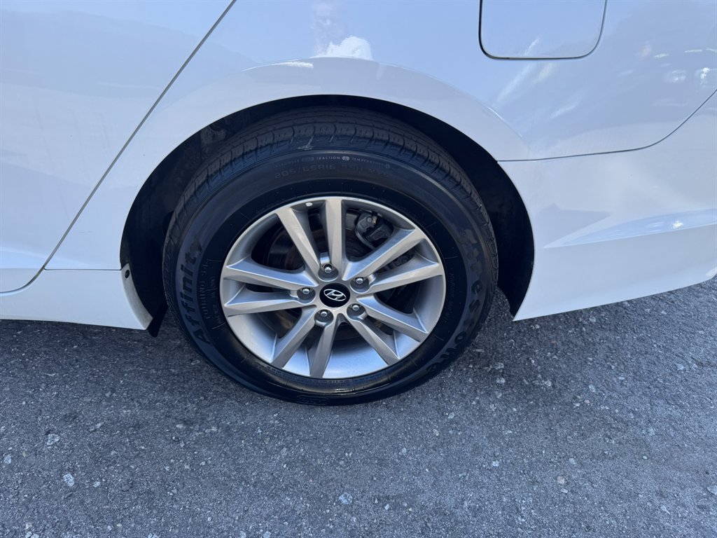 2016 Hyundai Sonata - $12,890