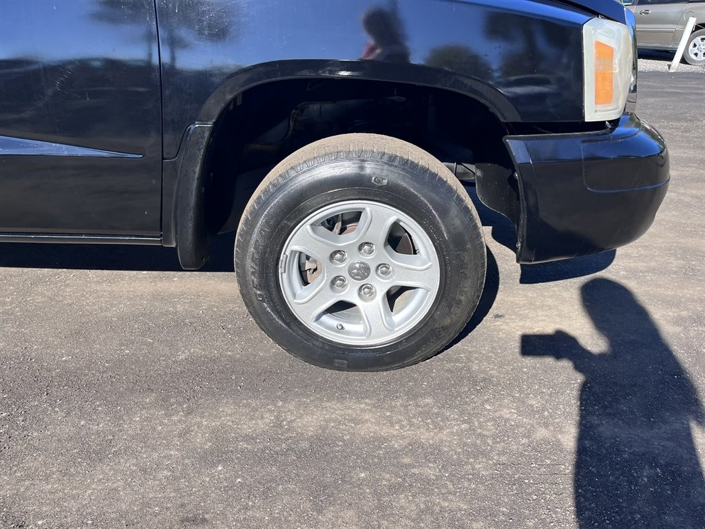 2007 Dodge Dakota SLT photo