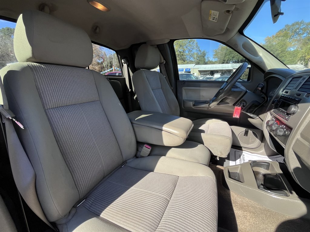 2007 Dodge Dakota SLT photo