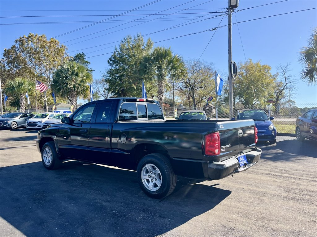2007 Dodge Dakota SLT photo