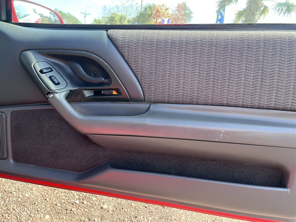 1999 Chevrolet Camaro photo