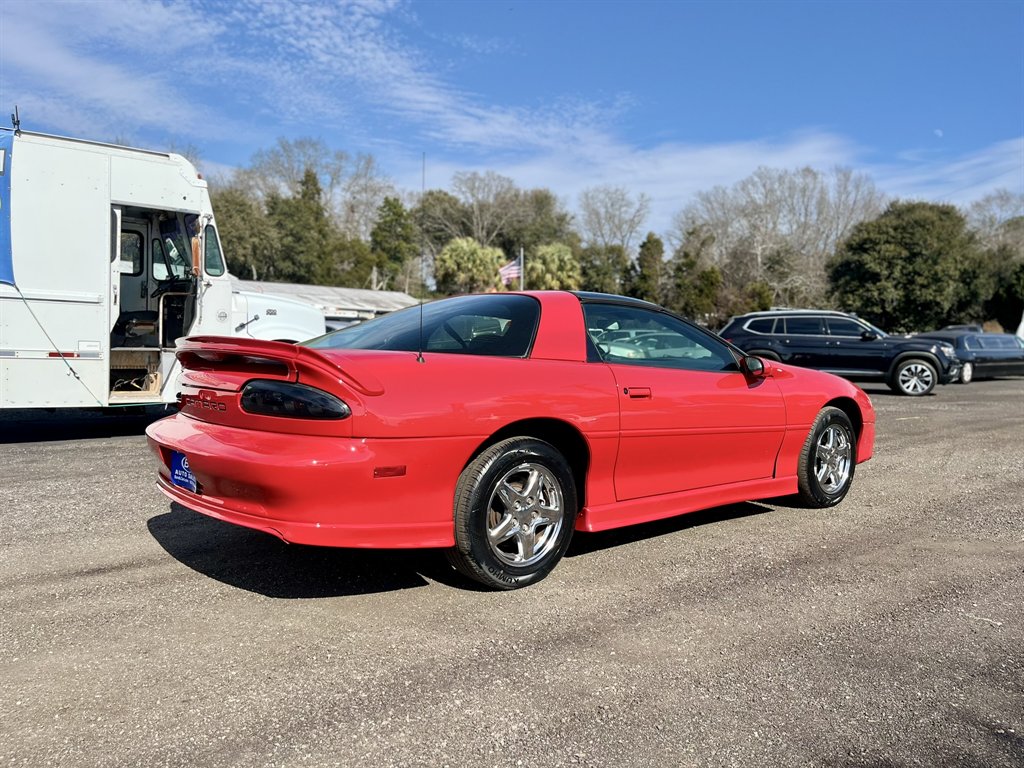 1999 Chevrolet Camaro photo