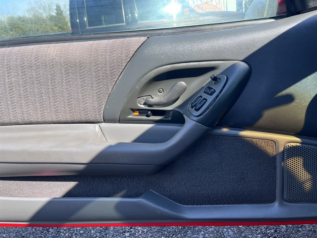 1999 Chevrolet Camaro photo