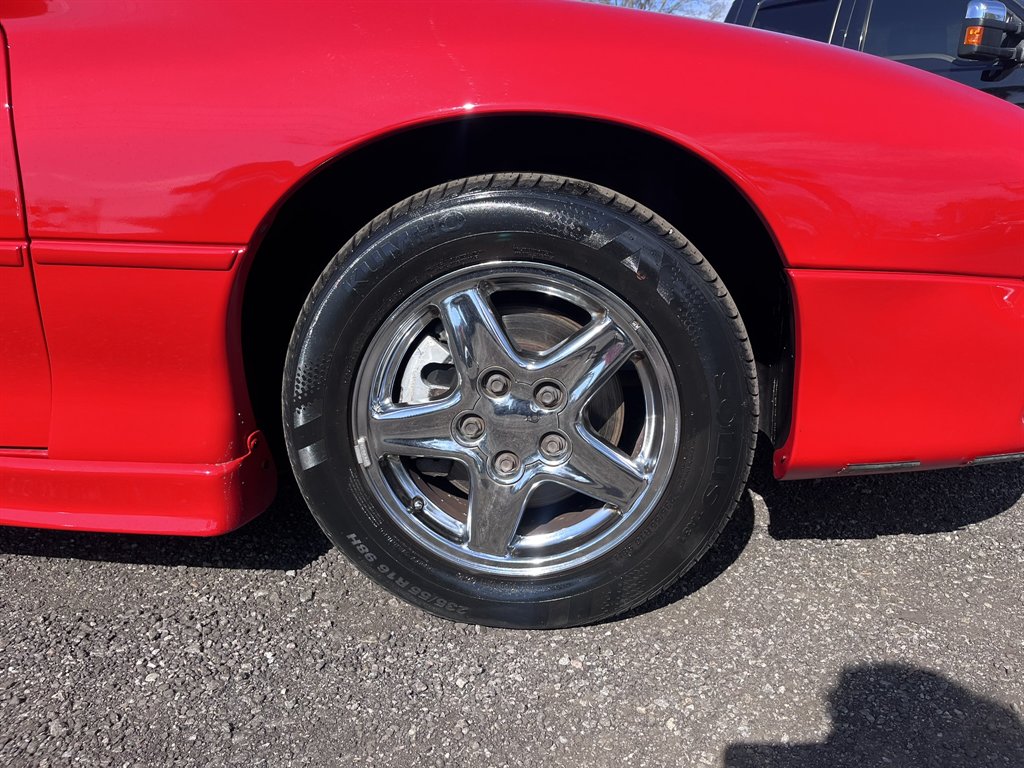 1999 Chevrolet Camaro photo