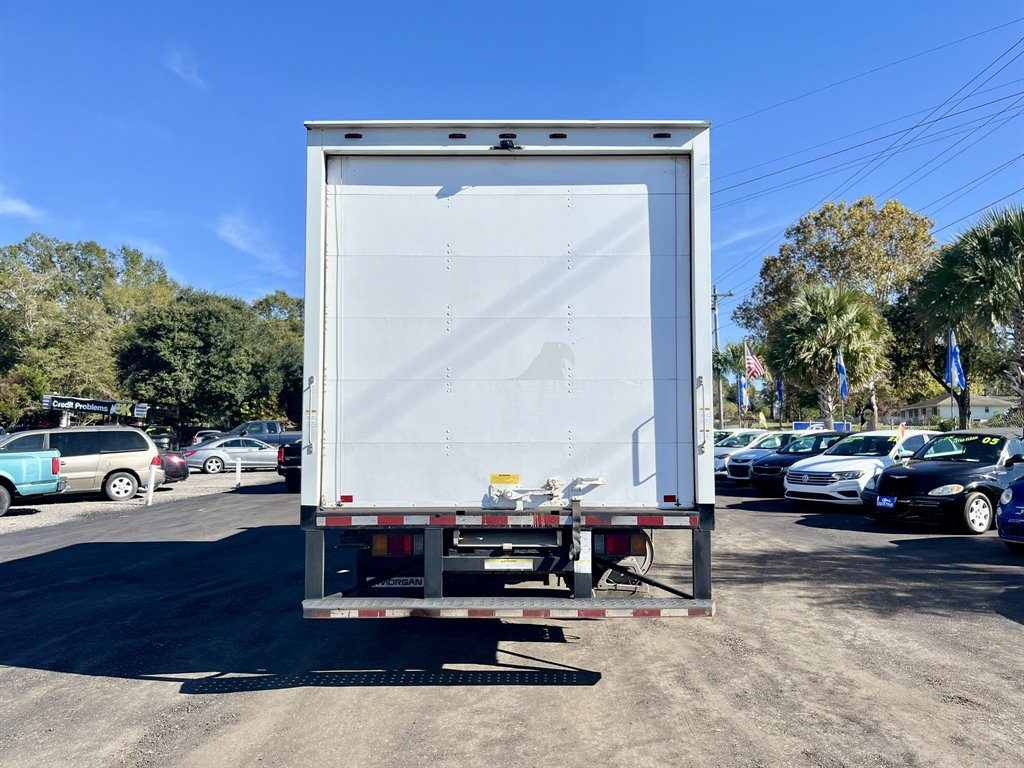 2016 Hino Xjc740 / Xfc740 - $19,980