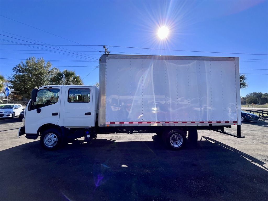 2016 Hino Xjc740 / Xfc740 - $19,980