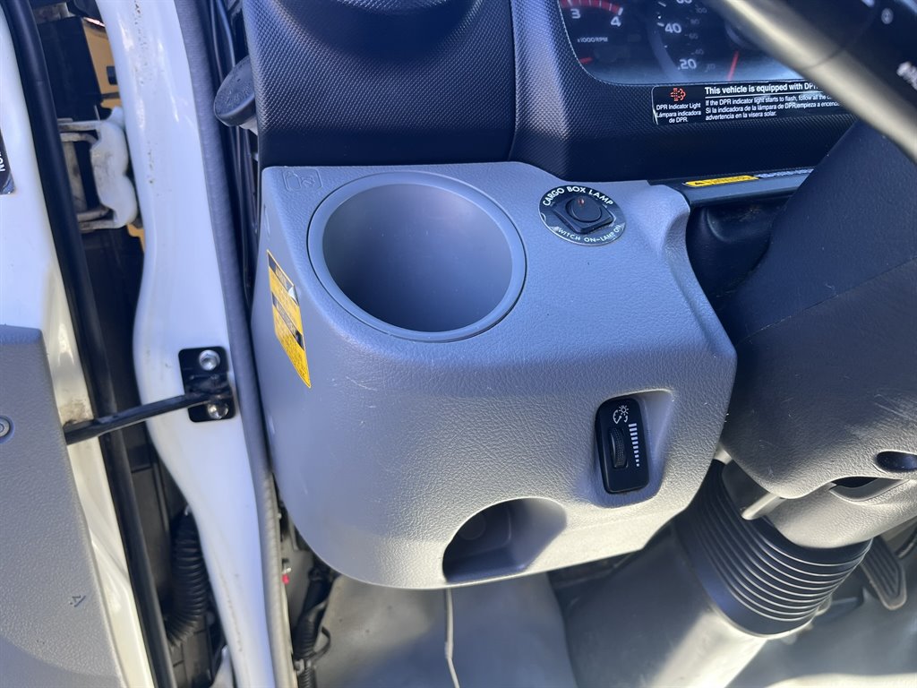 2016 Hino Xjc740 / Xfc740 - $19,980