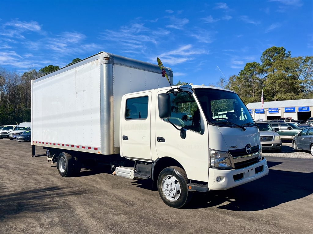 2016 Hino Xjc740 / Xfc740 - $19,980