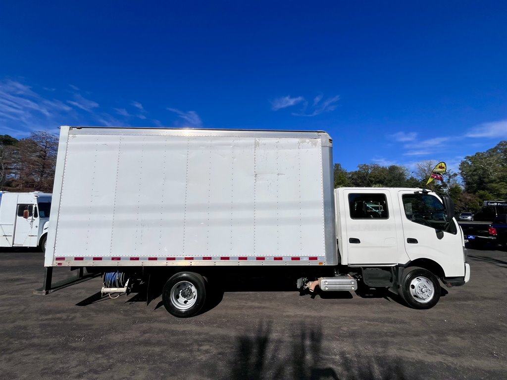 2016 Hino Xjc740 / Xfc740 - $19,980