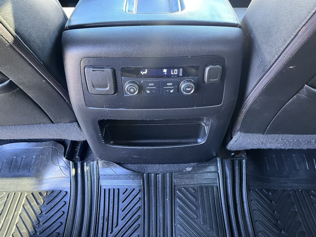 2020 GMC Yukon XL 1500 SLT photo