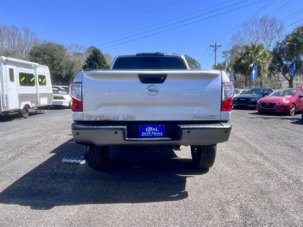 2017 Nissan Titan XD PRO-4x photo
