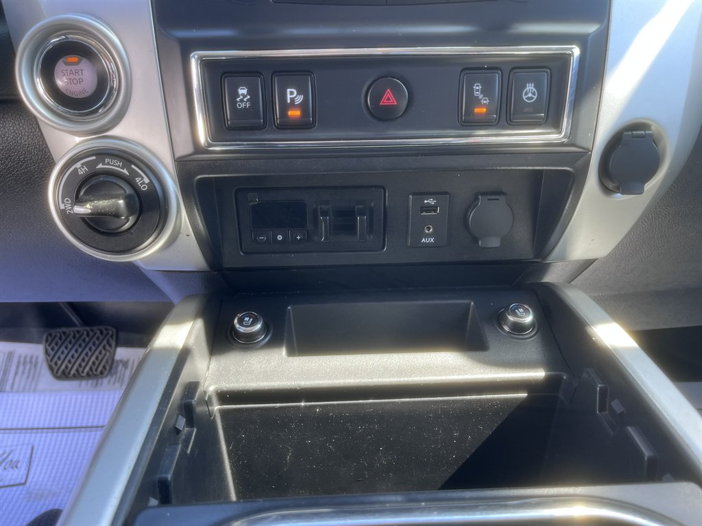 2017 Nissan Titan XD PRO-4x photo