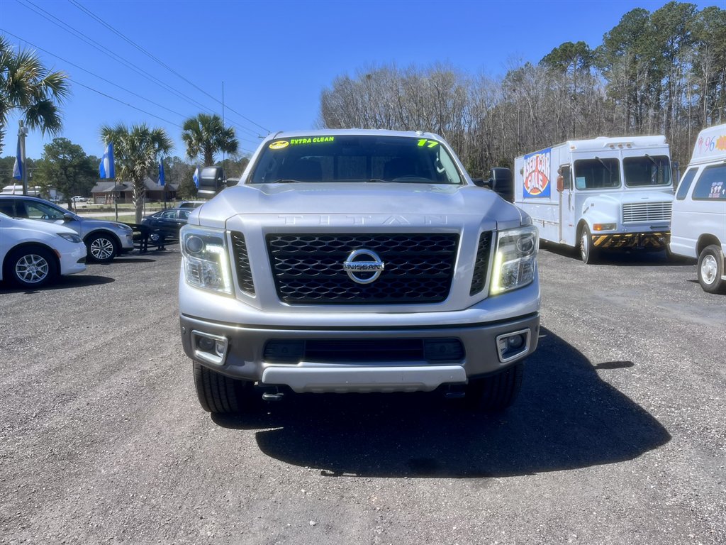 2017 Nissan Titan XD PRO-4x photo