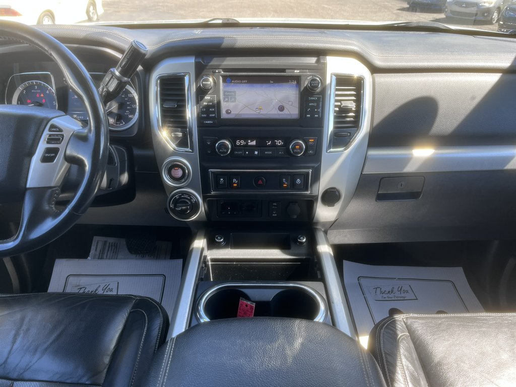 2017 Nissan Titan XD PRO-4x photo