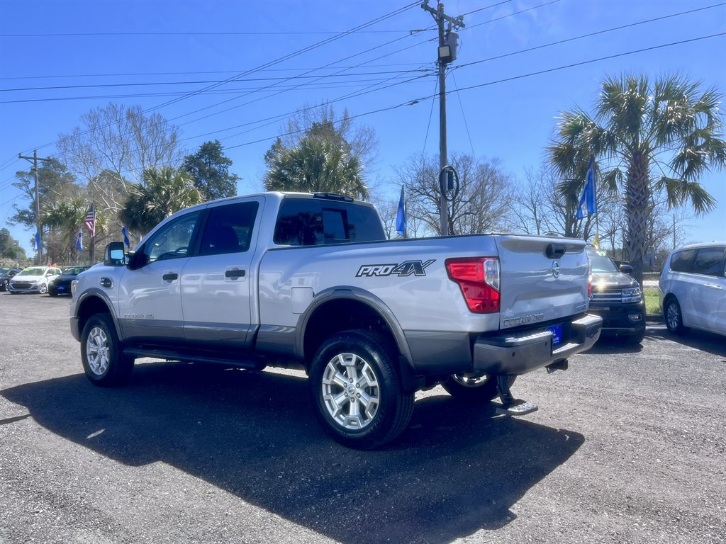 2017 Nissan Titan XD PRO-4x photo
