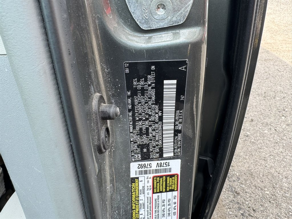 2013 Toyota Sienna - $11,880