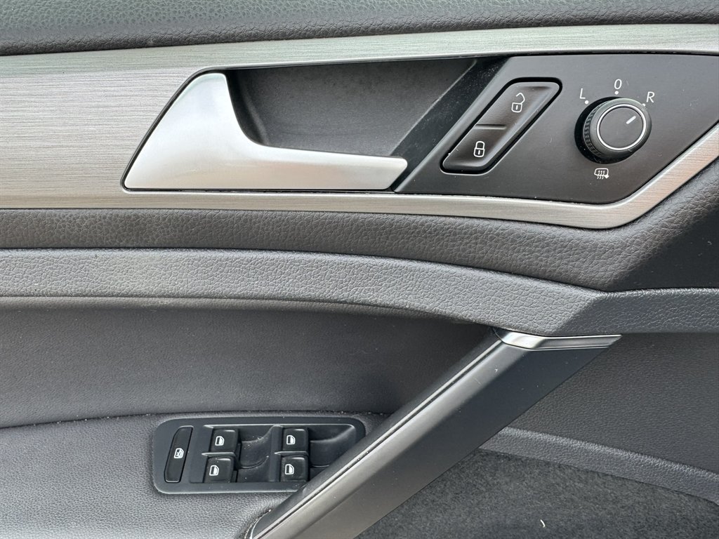 2015 Volkswagen Golf - $11,565