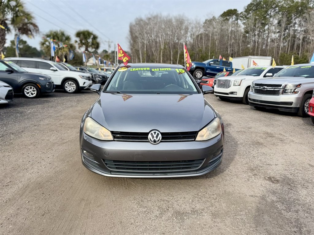 2015 Volkswagen Golf - $11,565