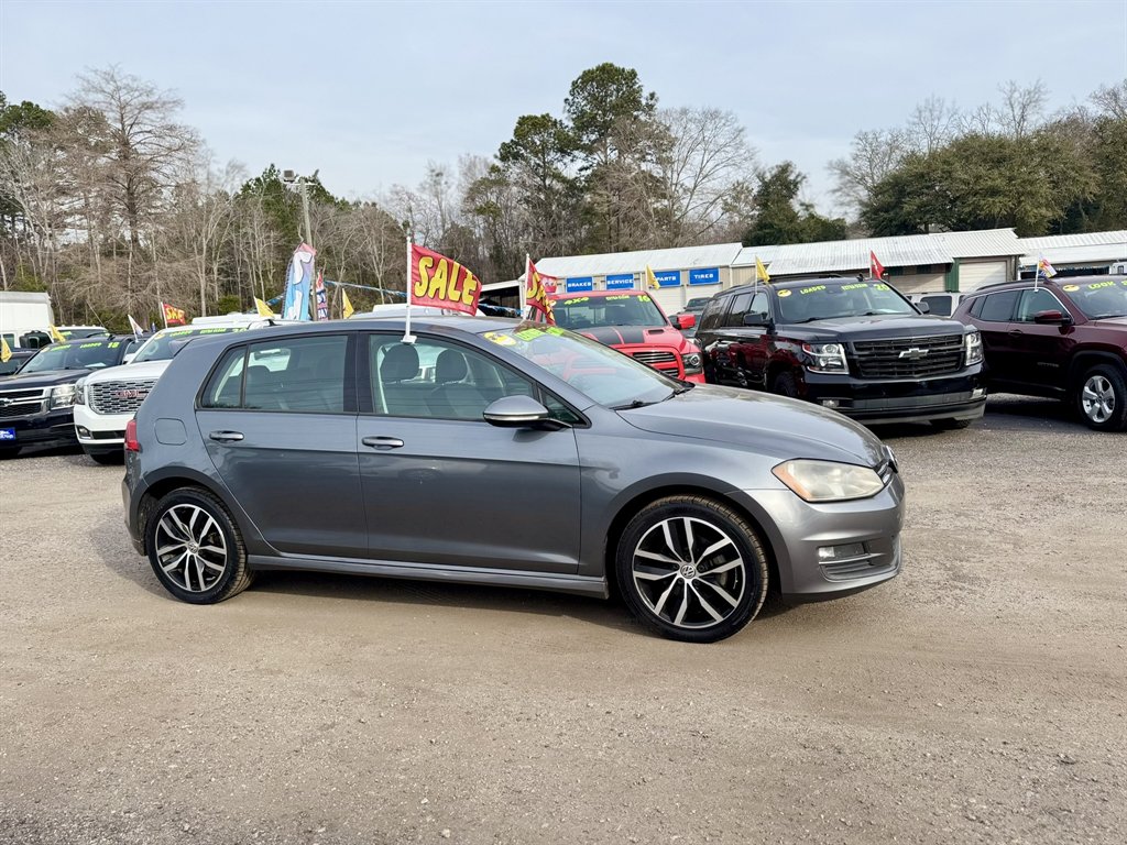 2015 Volkswagen Golf - $11,565