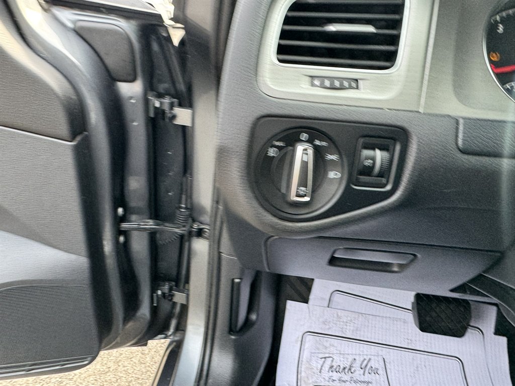 2015 Volkswagen Golf - $11,565