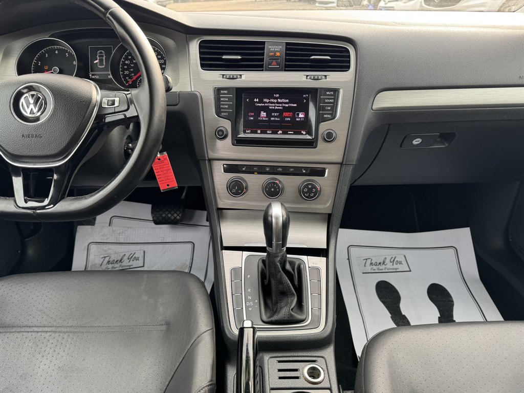 2015 Volkswagen Golf - $11,565