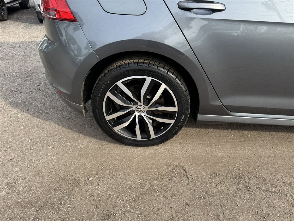 2015 Volkswagen Golf - $11,565