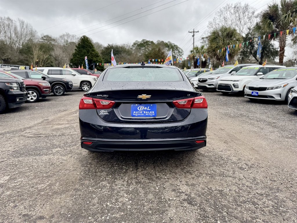 2023 Chevrolet Malibu - $21,880