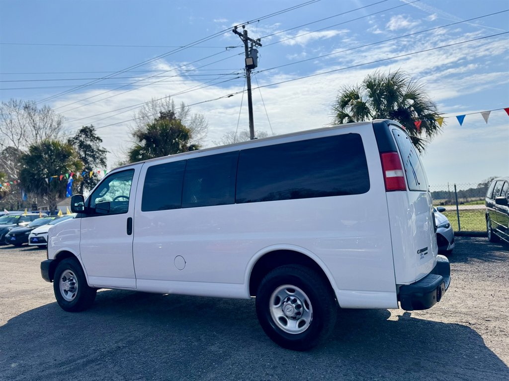 2016 Chevrolet Express - $16,309