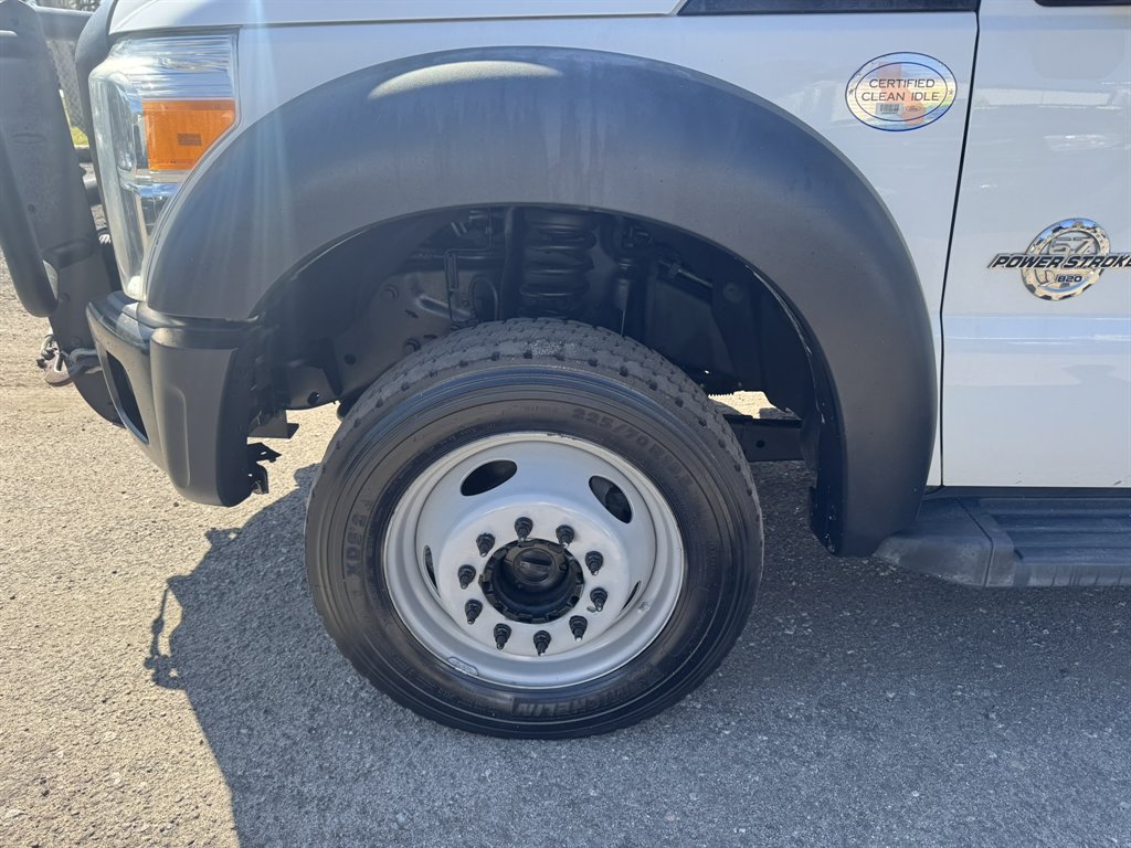 2012 Ford F-550 Super Duty - $29,880