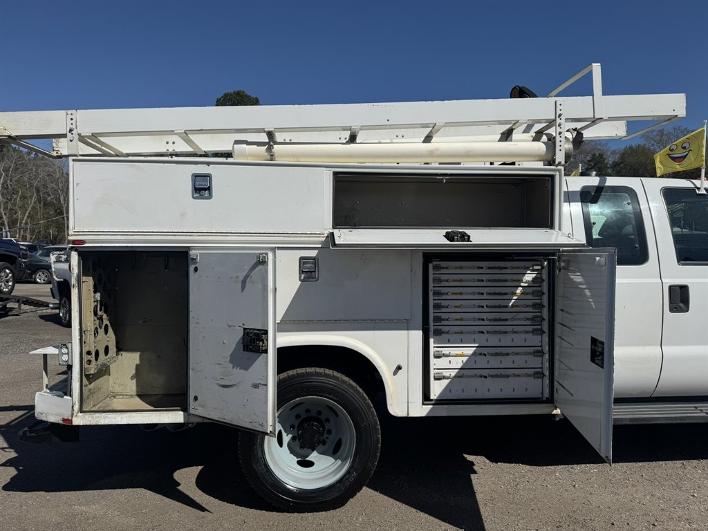 2012 Ford F-550 Super Duty - $29,880