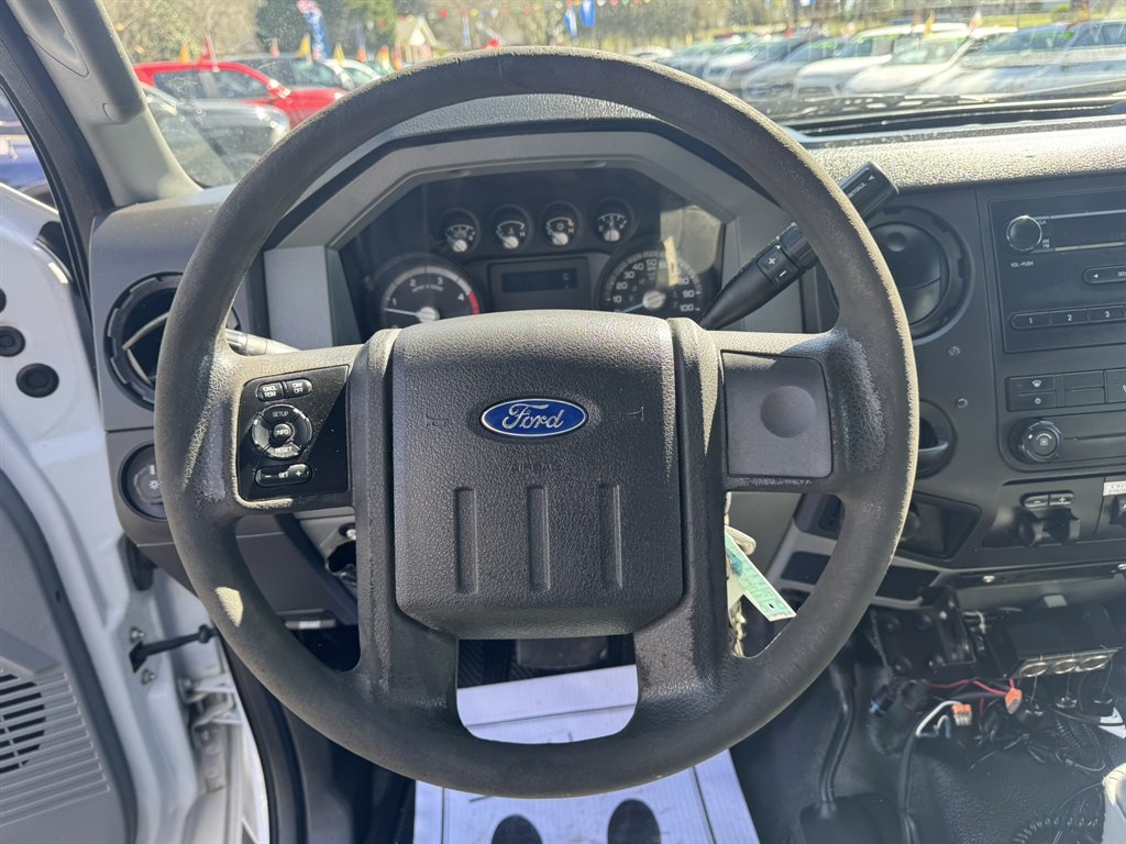 2012 Ford F-550 Super Duty - $29,880