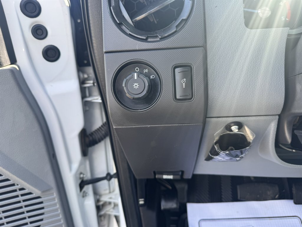 2012 Ford F-550 Super Duty - $29,880