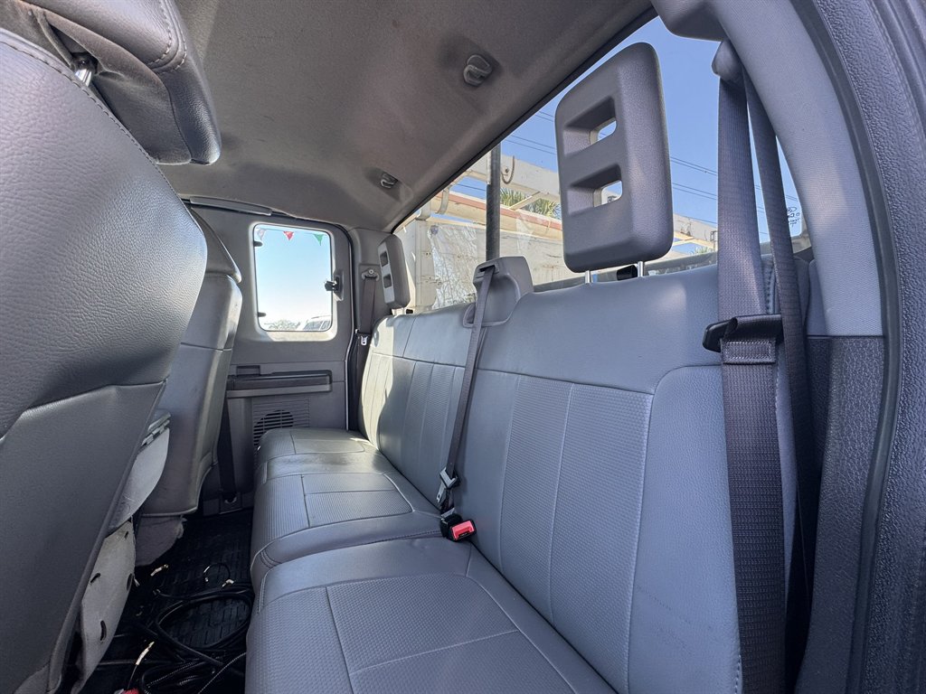 2012 Ford F-550 Super Duty - $29,880