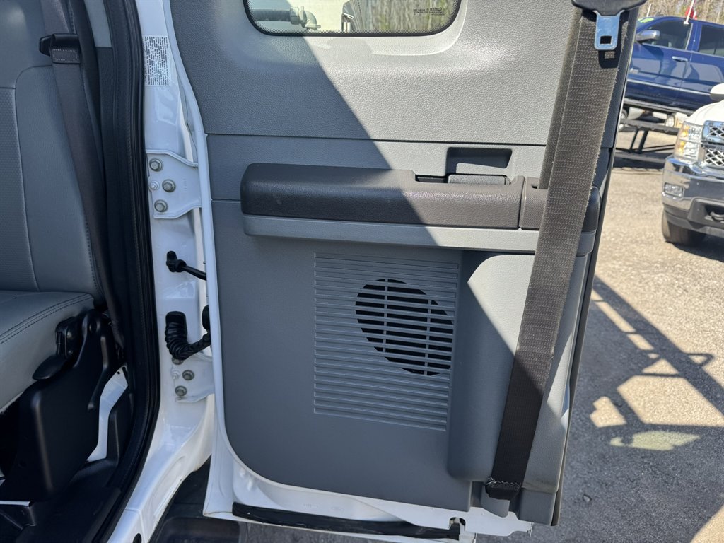 2012 Ford F-550 Super Duty - $29,880