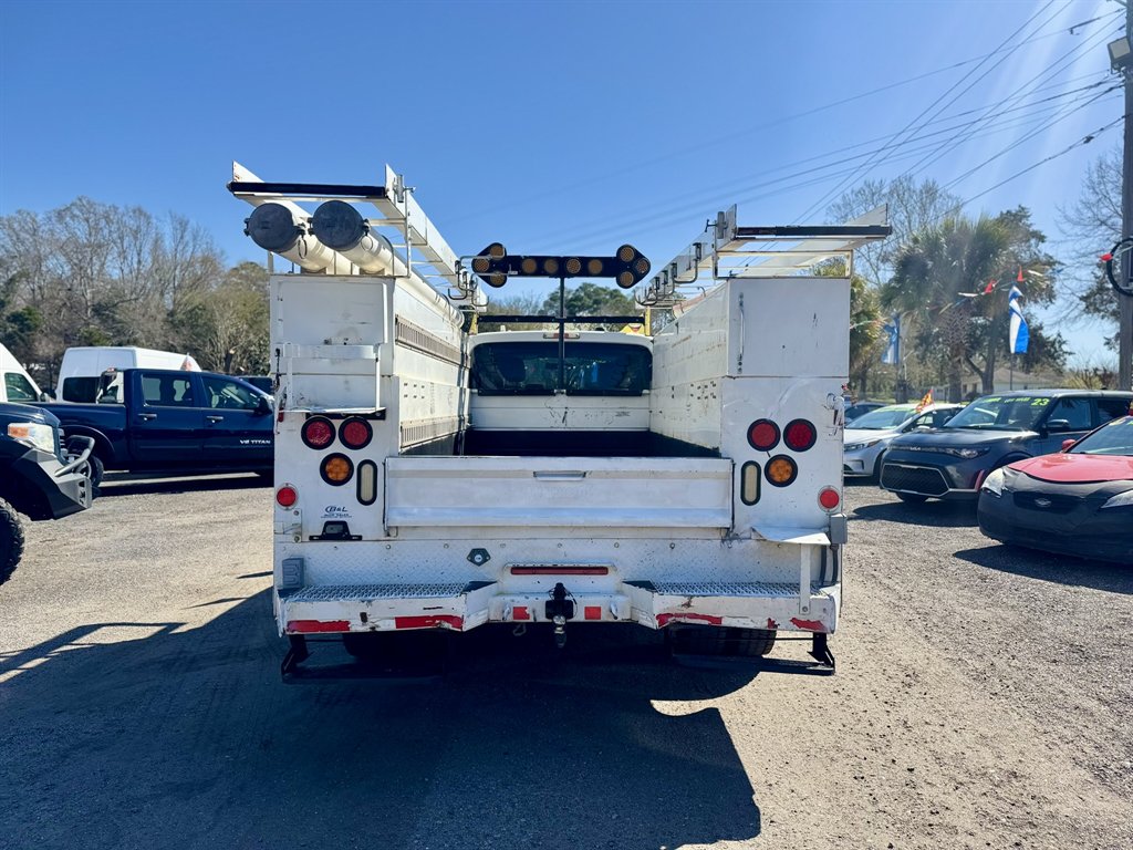 2012 Ford F-550 Super Duty - $29,880