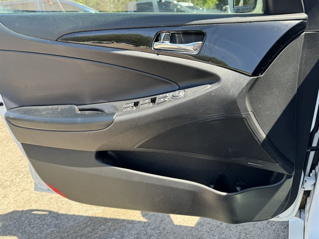 2013 Hyundai Sonata - $11,489
