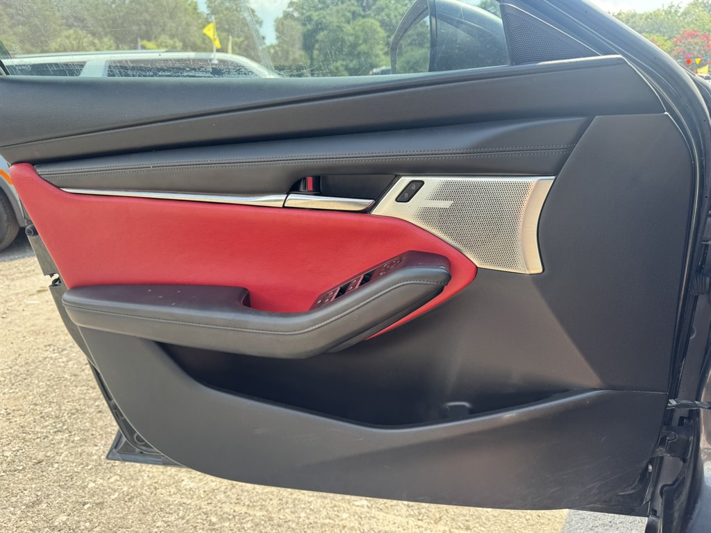 2019 MAZDA MAZDA3 - $3,850