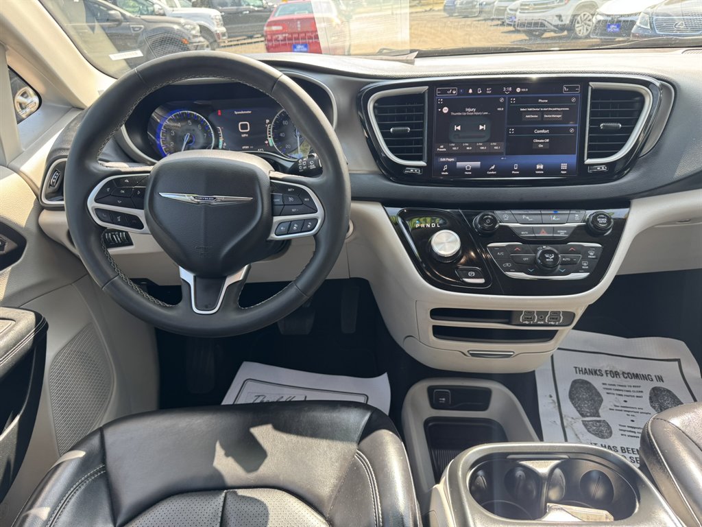2023 Chrysler Pacifica - $26,600