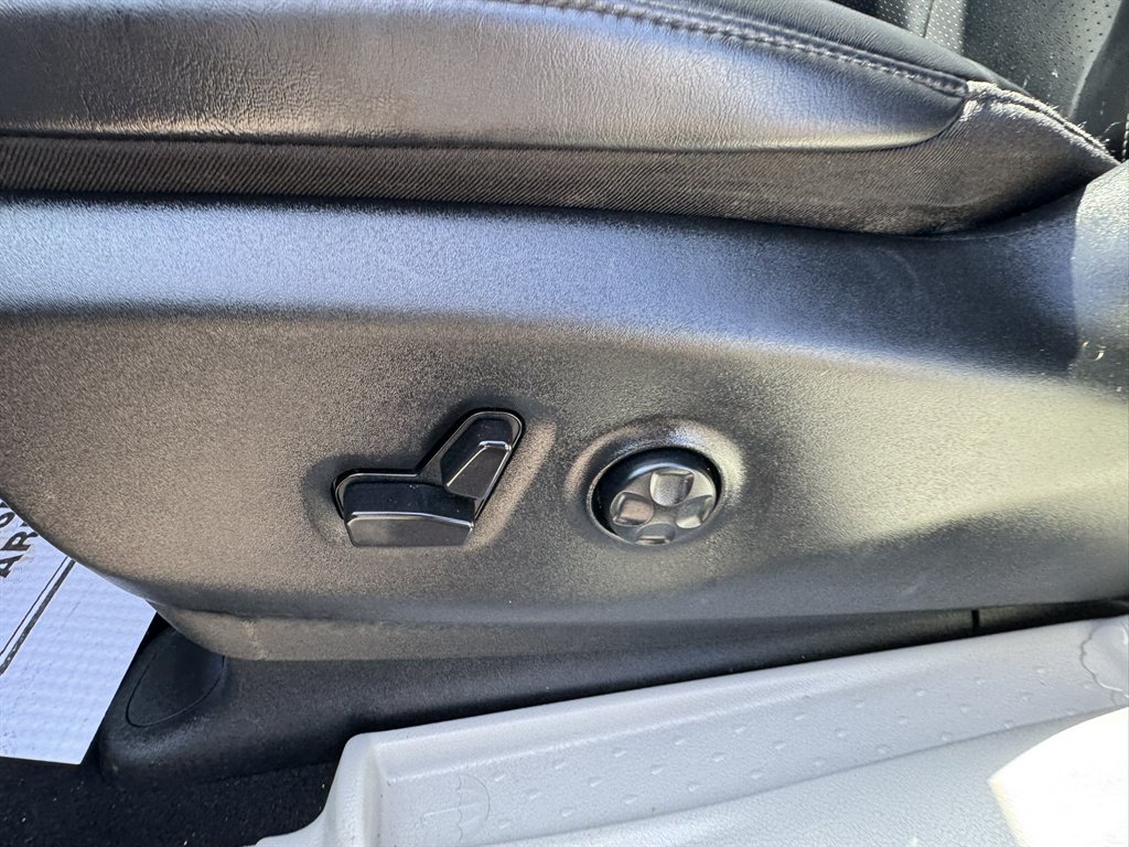 2023 Chrysler Pacifica - $26,600