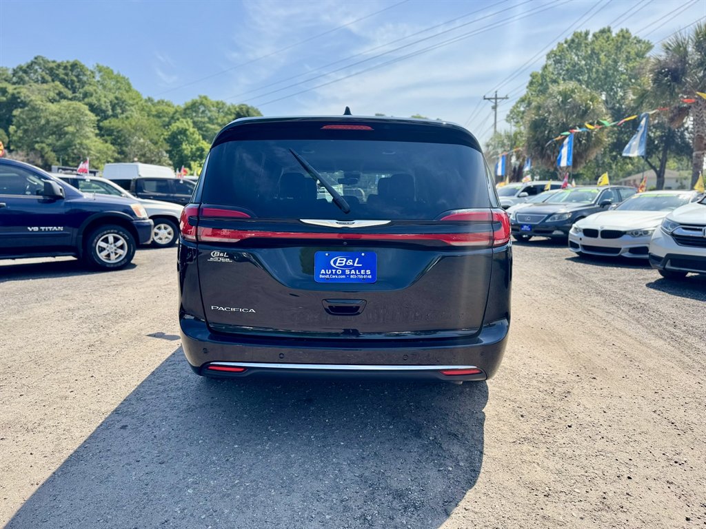 2023 Chrysler Pacifica - $26,600