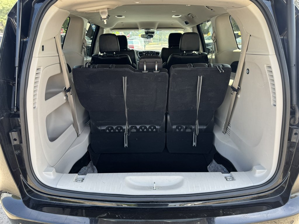 2023 Chrysler Pacifica - $26,600