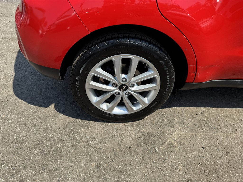 2017 Kia Soul - $14,864