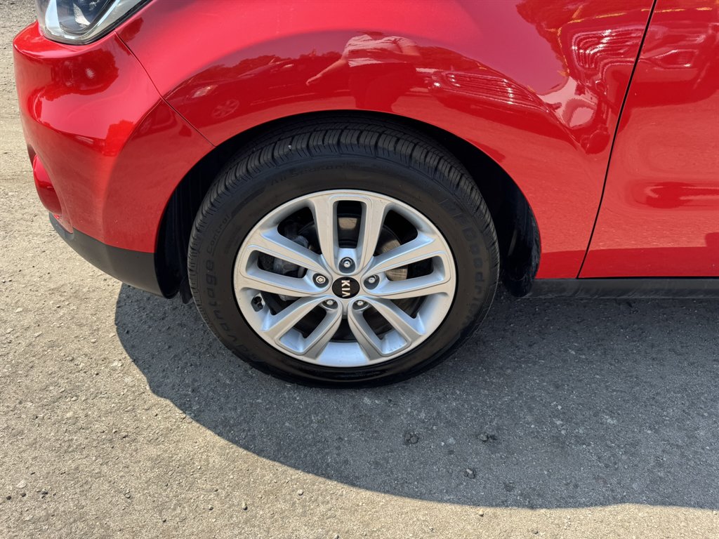 2017 Kia Soul - $14,864