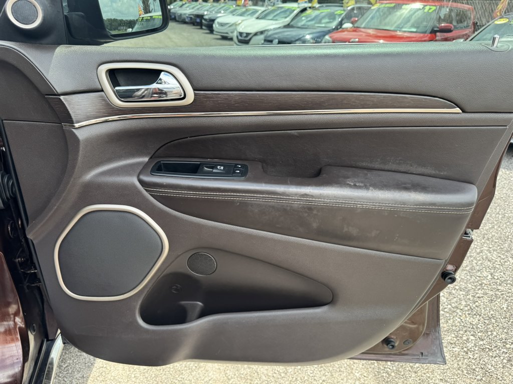 2014 Jeep Cherokee - $17,460