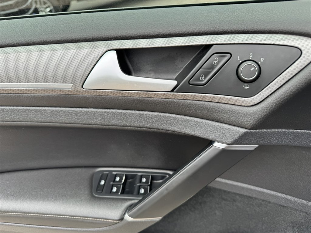 2017 Volkswagen Golf - $18,874