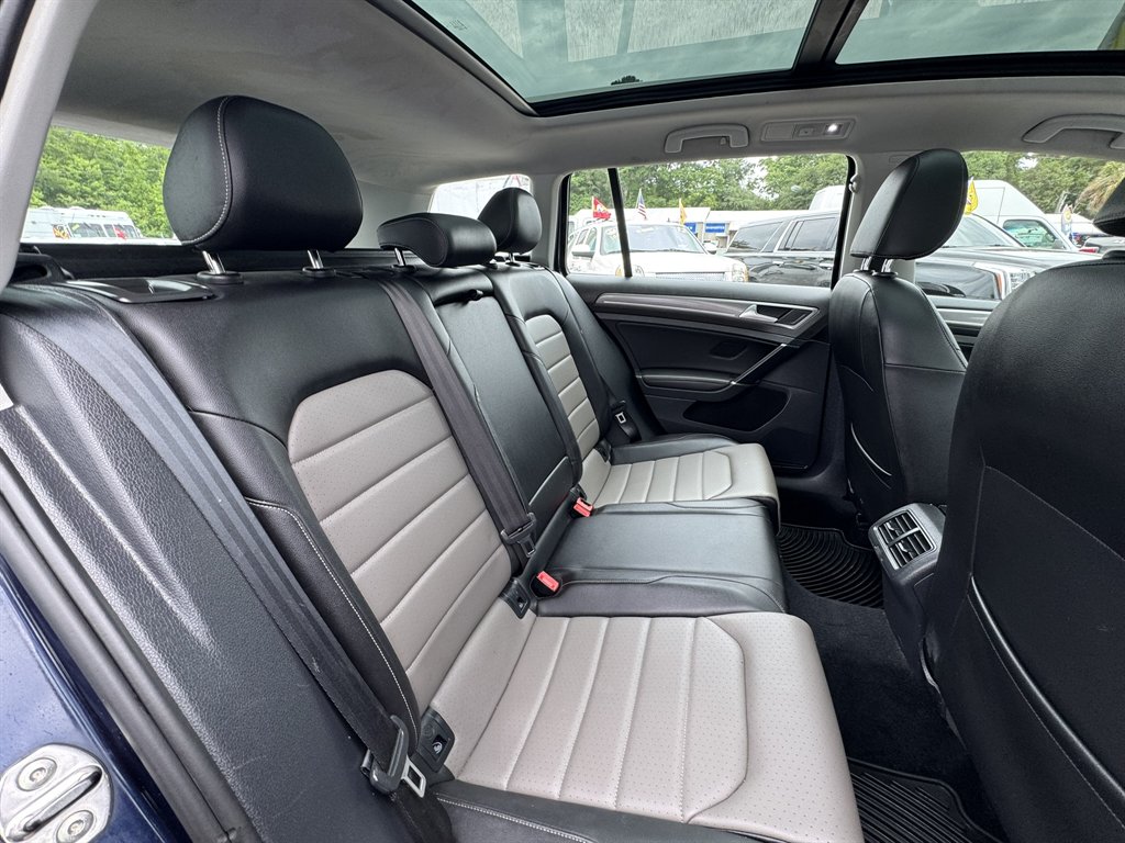 2017 Volkswagen Golf - $18,874