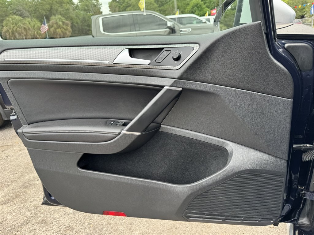 2017 Volkswagen Golf - $18,874