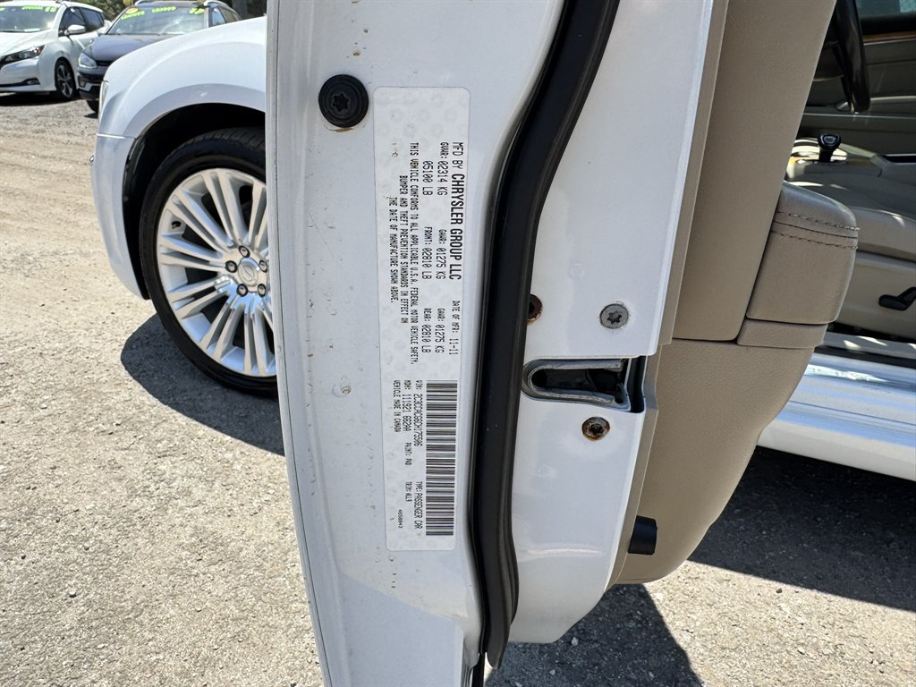 2012 Chrysler 300 - $9,991