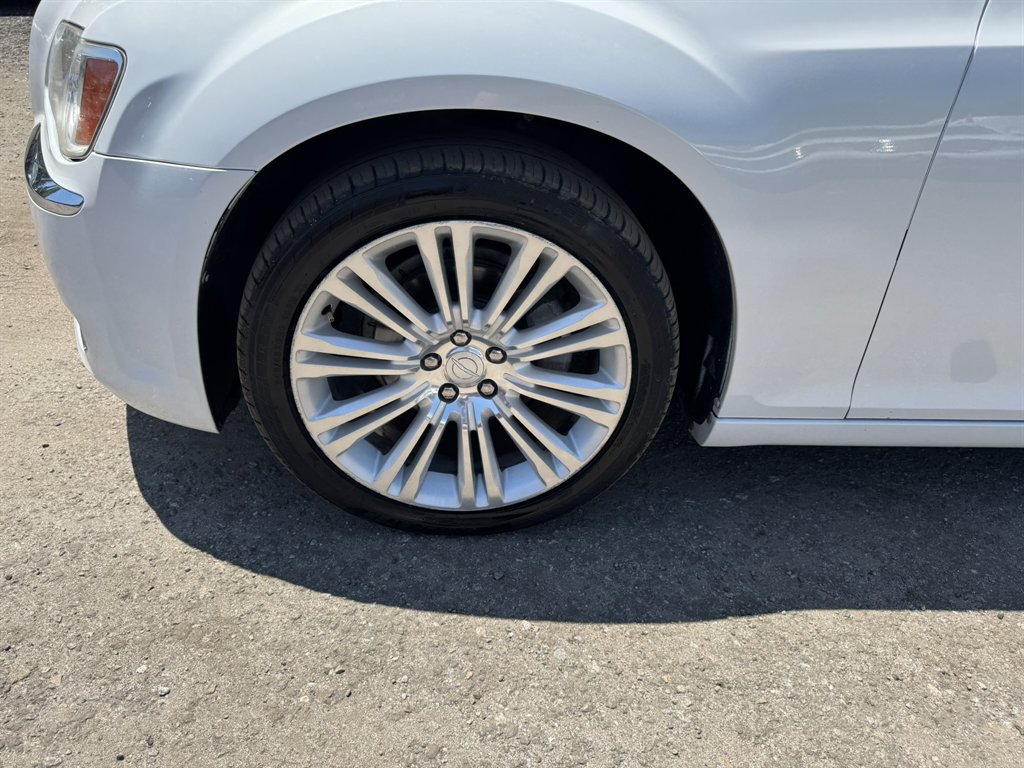 2012 Chrysler 300 - $9,991
