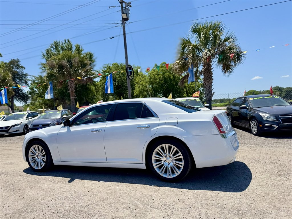 2012 Chrysler 300 - $9,991